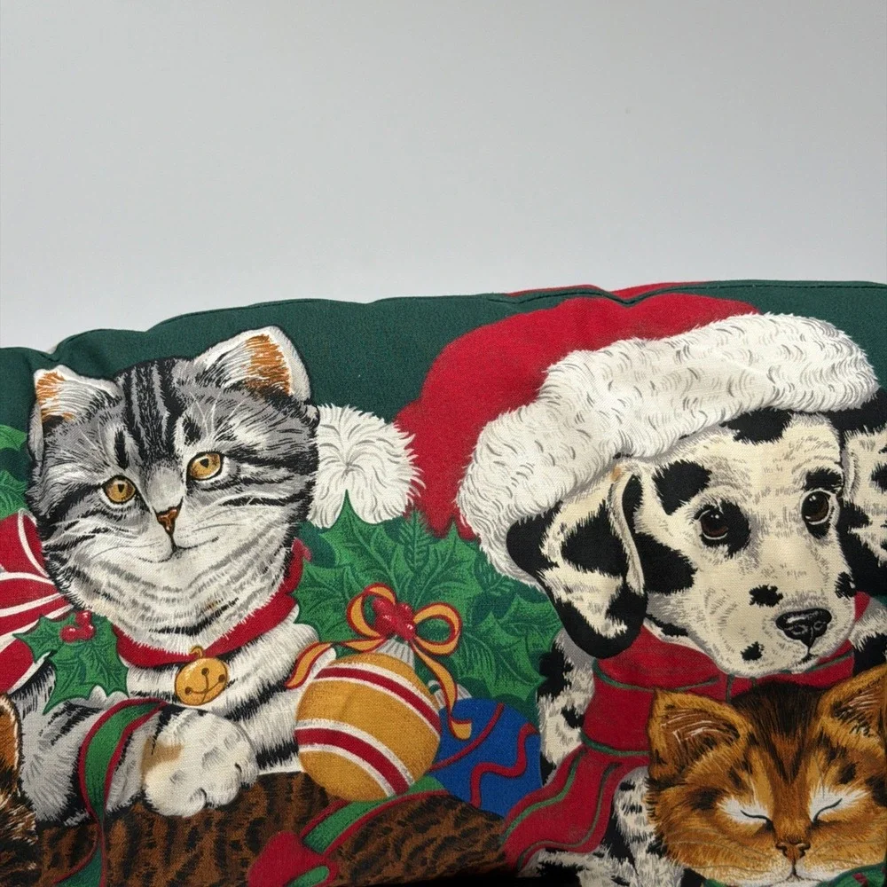 VIP Cranston Vtg Christmas Friends Draft Stopper Bench/Pillow Cats Dogs USA